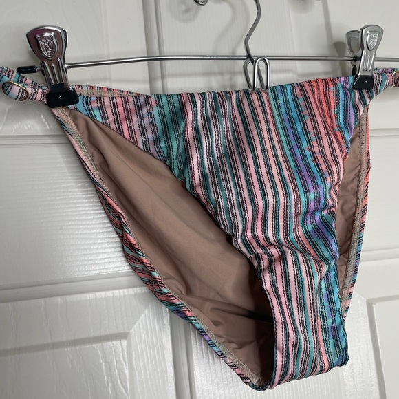 PilyQ Multicolor Striped Bikini Bottom | M - Picture 4 of 10